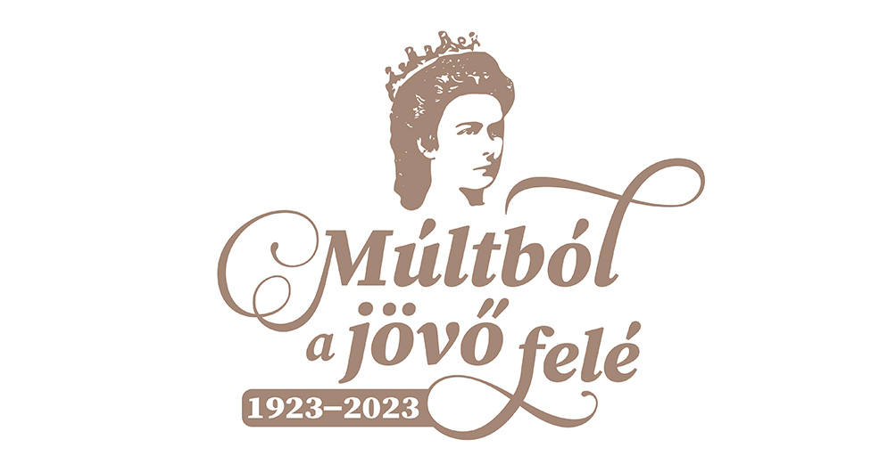 A múltból a jövő felé